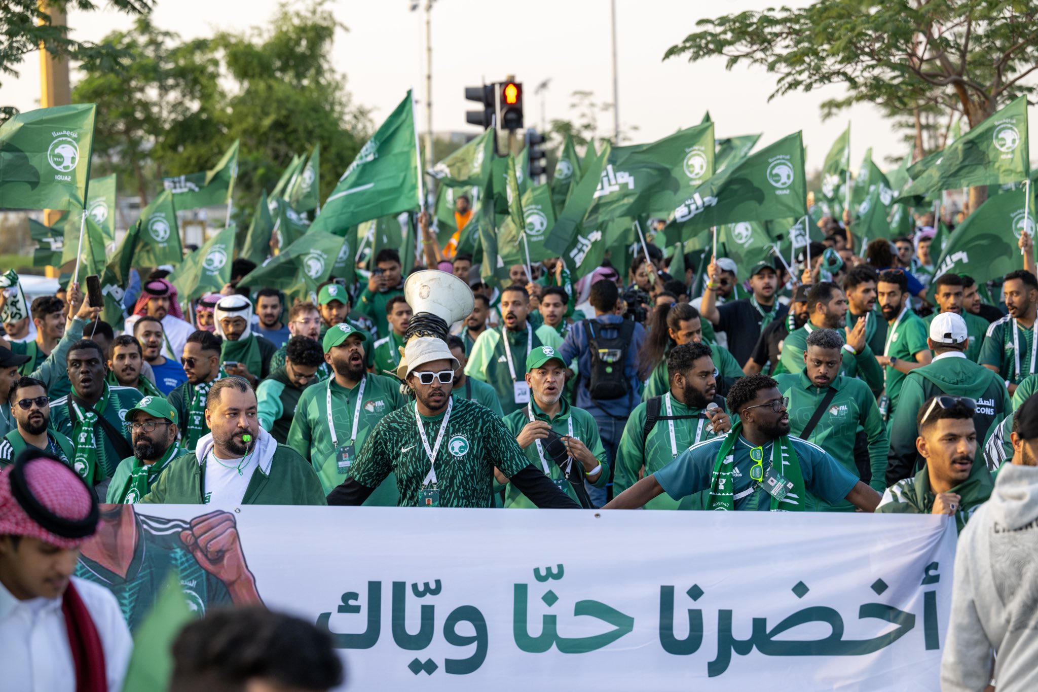 عادت من «السوق السوداء».. 6 آلاف تذكرة متاحة لموقعة السعودية وإندونيسيا